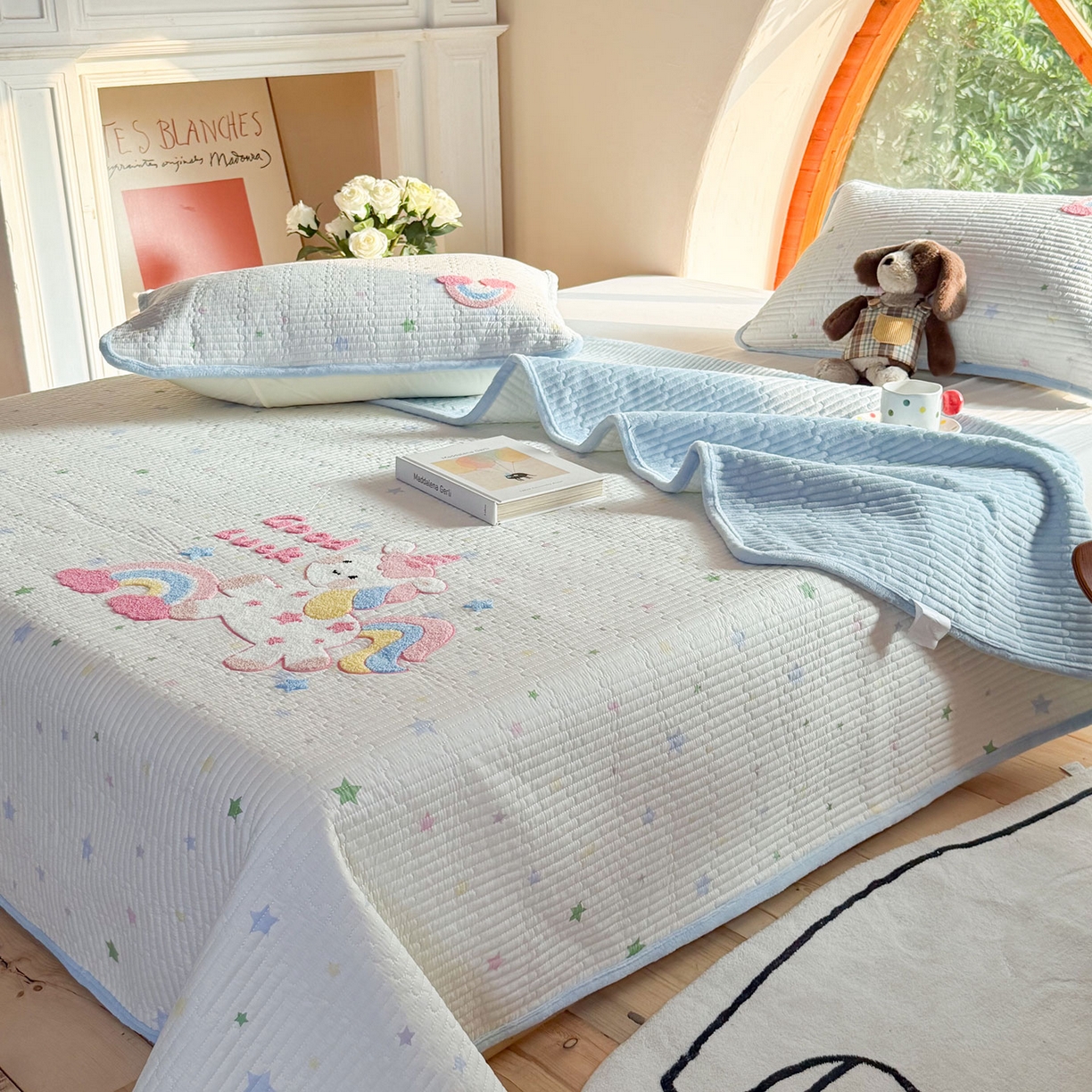 91家纺网 家纺一手货源 找家纺 鑫喜莱家纺 2025新款A版纯棉B版牛奶绒床盖毛巾绣系列单件床褥垫软床垫床盖 梦幻小马