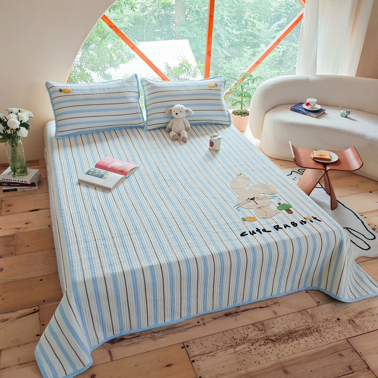 91家纺网 家纺一手货源 找家纺 鑫喜莱家纺 2025新款A版纯棉B版牛奶绒床盖毛巾绣系列单件床褥垫软床垫床盖 萝卜兔