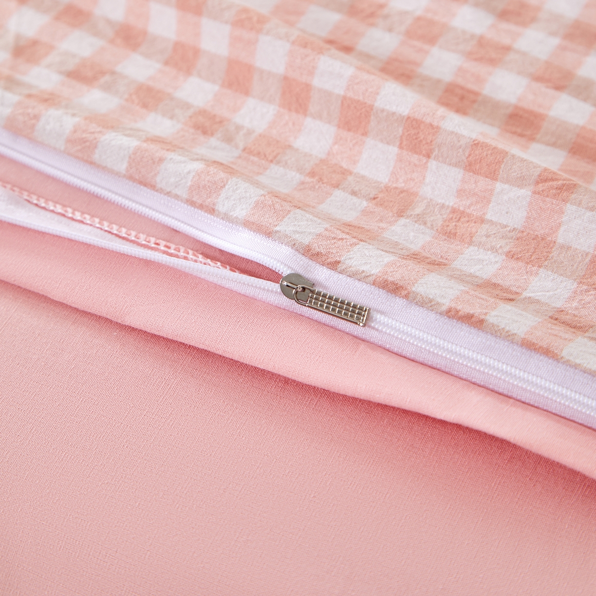 91家纺网 家纺一手货源 找家纺 九沐良品 2025新款全棉色织水洗棉无印风四件套 粉小格