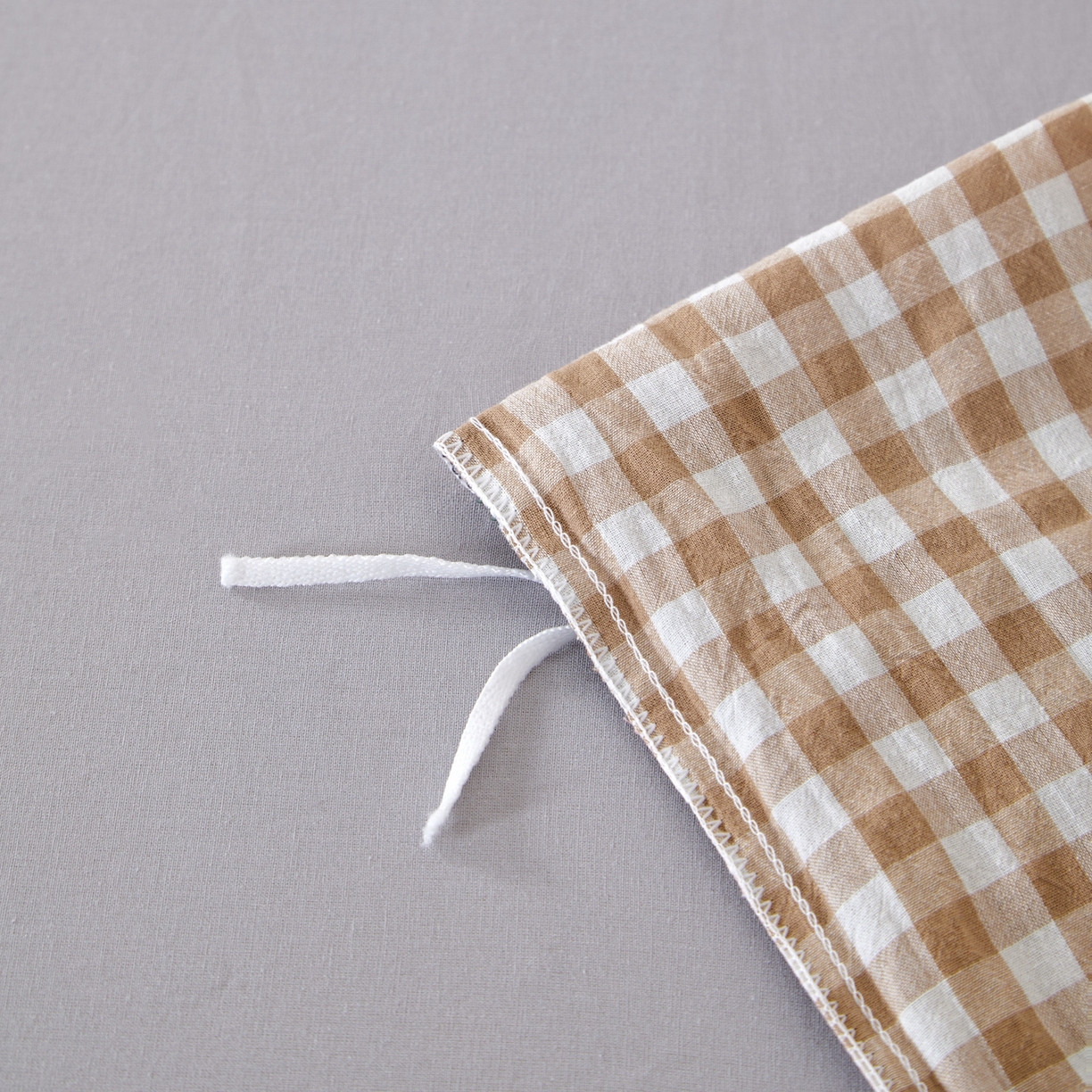 91家纺网 家纺一手货源 找家纺 九沐良品 2025新款全棉色织水洗棉无印风四件套 米小格