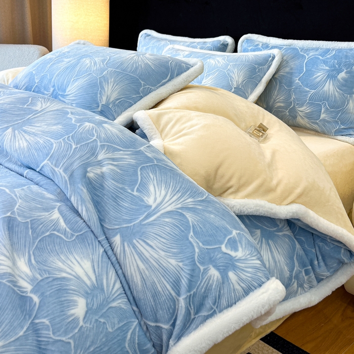 91家纺网 家纺一手货源 找家纺 （总）诺梵家纺 2025新款兔毛绒包边 雕花绒四件套