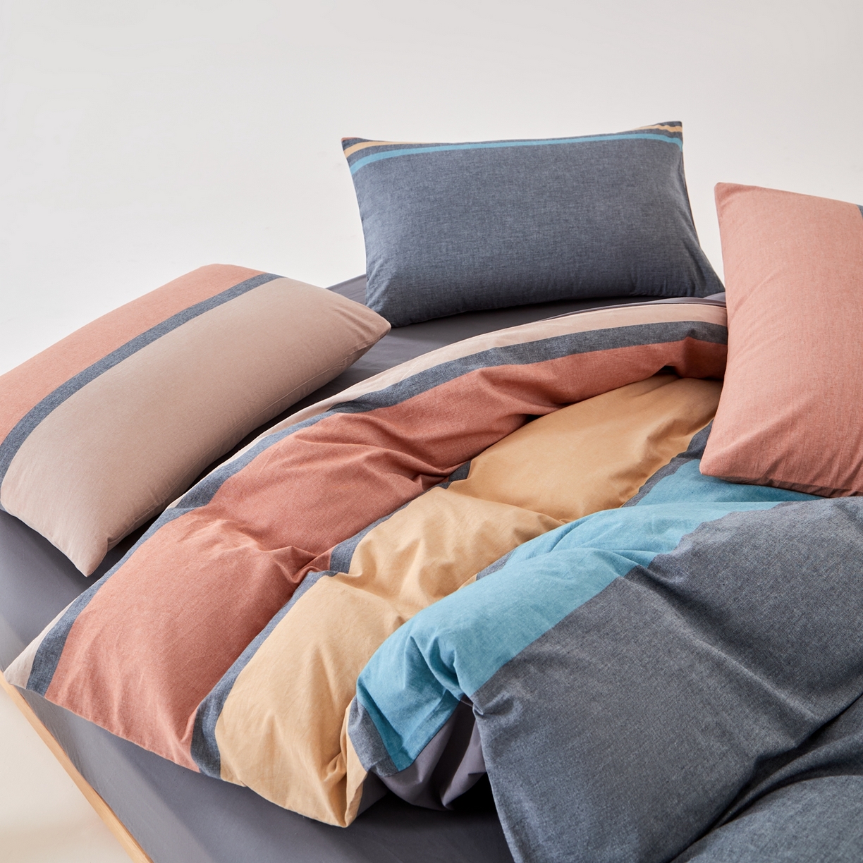 91家纺网 家纺一手货源 找家纺 九沐良品 2025新款全棉色织水洗棉无印风四件套 希尔威亚蓝