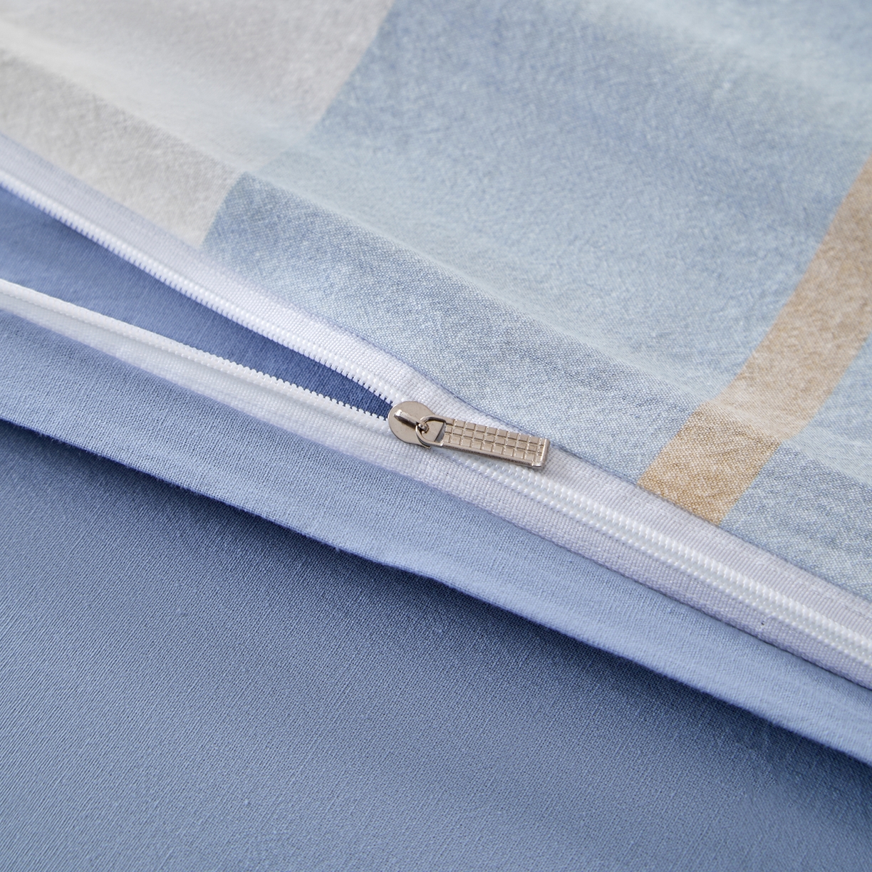 91家纺网 家纺一手货源 找家纺 九沐良品 2025新款全棉色织水洗棉无印风四件套 英伦格