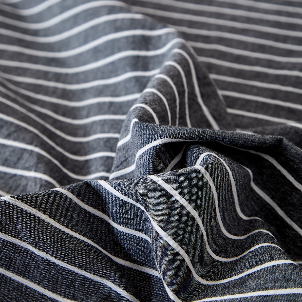 91家纺网 家纺一手货源 找家纺 九沐良品 2025新款全棉色织水洗棉无印风四件套 中灰条