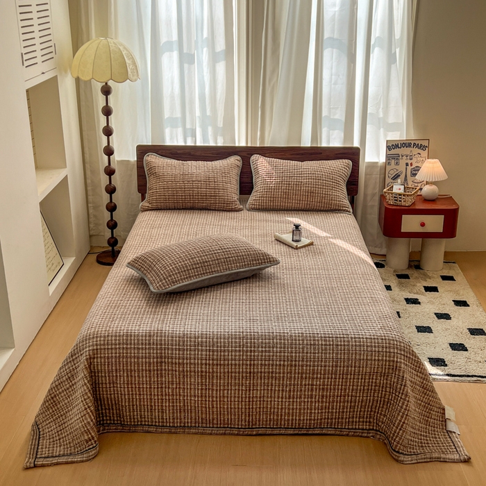 91家纺网 家纺一手货源 找家纺 芷卧 2025新款小香风牛奶绒床盖三件套 香妃-咖