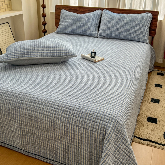 91家纺网 家纺一手货源 找家纺 芷卧 2025新款小香风牛奶绒床盖三件套 香妃-蓝