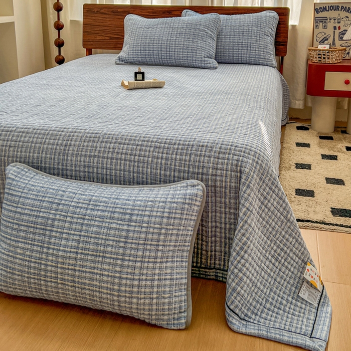 91家纺网 家纺一手货源 找家纺 芷卧 2025新款小香风牛奶绒床盖三件套 香妃-蓝