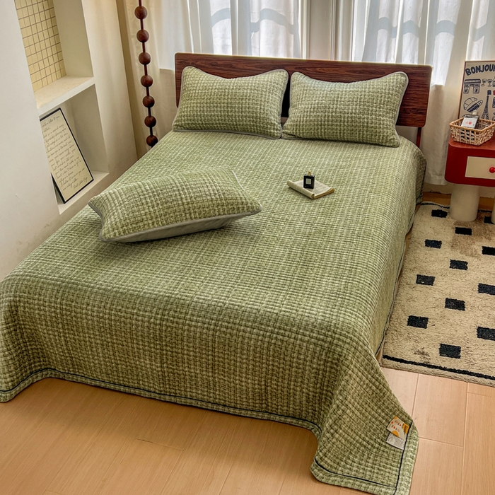 91家纺网 家纺一手货源 找家纺 芷卧 2025新款小香风牛奶绒床盖三件套 香妃-绿