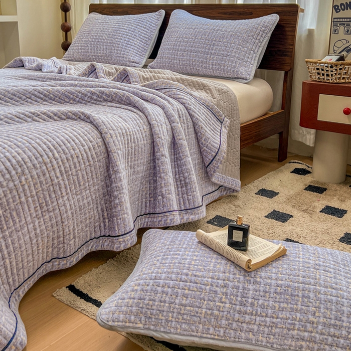 91家纺网 家纺一手货源 找家纺 芷卧 2025新款小香风牛奶绒床盖三件套 香妃-紫