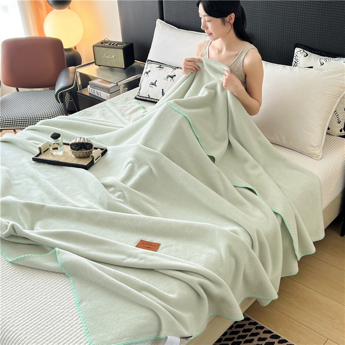 91家纺网 家纺一手货源 找家纺 琪格格纺织 2025新款高端航空水貂绒毛毯双面绒盖毯办公室家用午睡沙发毯空调毯子 抹茶 奶绿