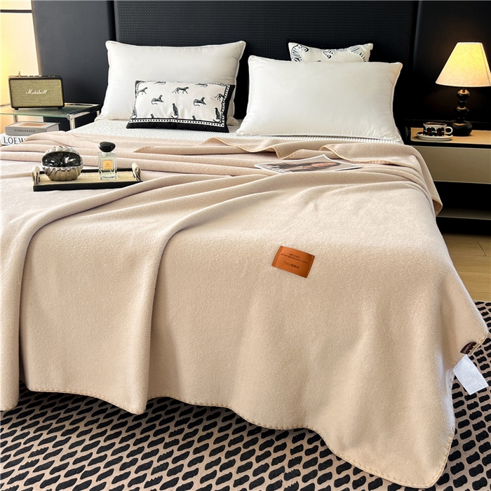 91家纺网 家纺一手货源 找家纺 琪格格纺织 2025新款高端航空水貂绒毛毯双面绒盖毯办公室家用午睡沙发毯空调毯子 茶纸-浅咖