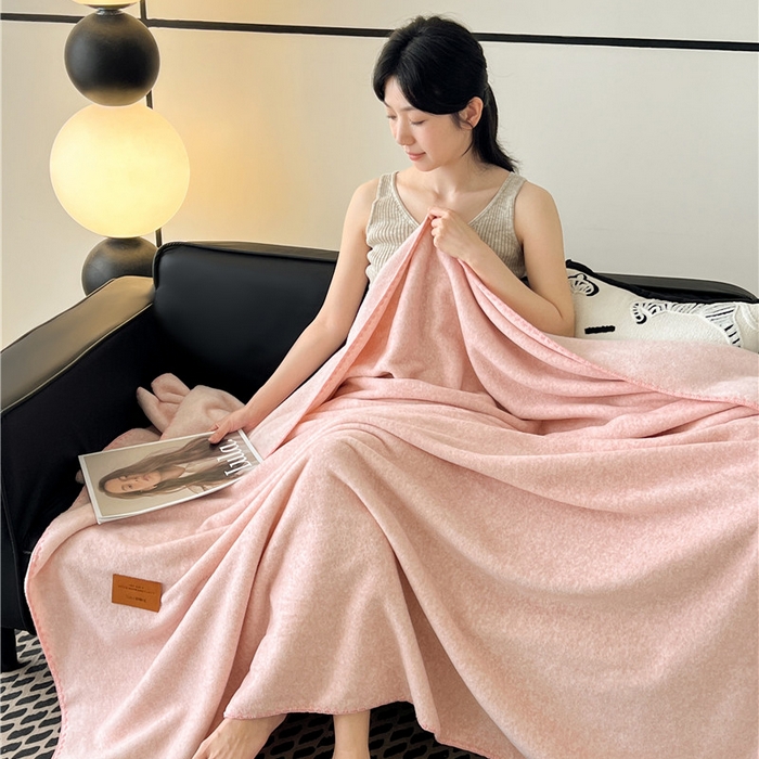 91家纺网 家纺一手货源 找家纺 琪格格纺织 2025新款高端航空水貂绒毛毯双面绒盖毯办公室家用午睡沙发毯空调毯子 云柚 浅玉