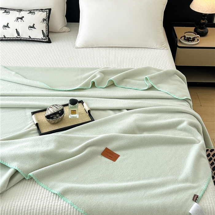91家纺网 家纺一手货源 找家纺 琪格格纺织 2025新款高端航空水貂绒毛毯双面绒盖毯办公室家用午睡沙发毯空调毯子 抹茶 奶绿