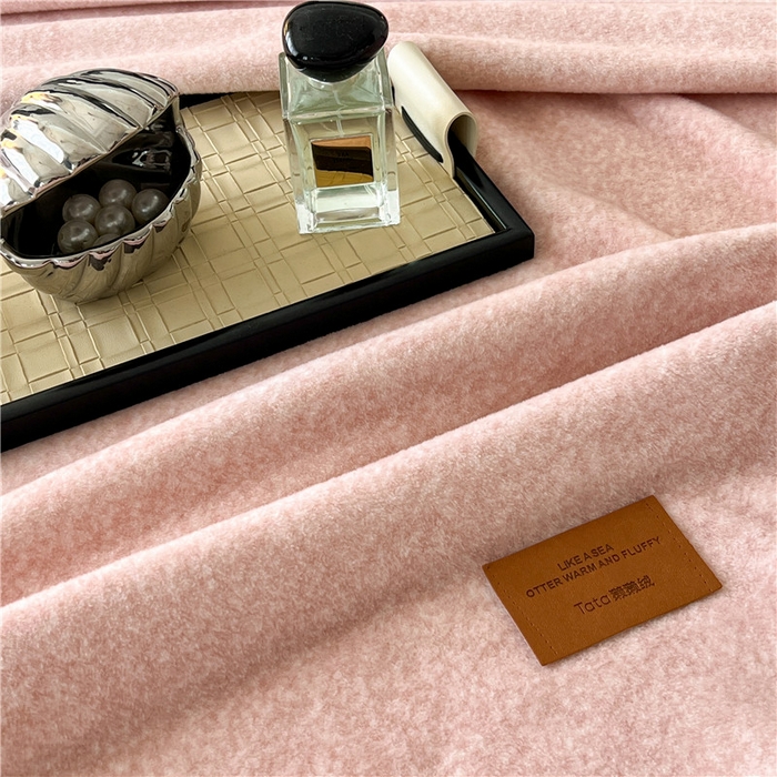 91家纺网 家纺一手货源 找家纺 琪格格纺织 2025新款高端航空水貂绒毛毯双面绒盖毯办公室家用午睡沙发毯空调毯子 云柚 浅玉