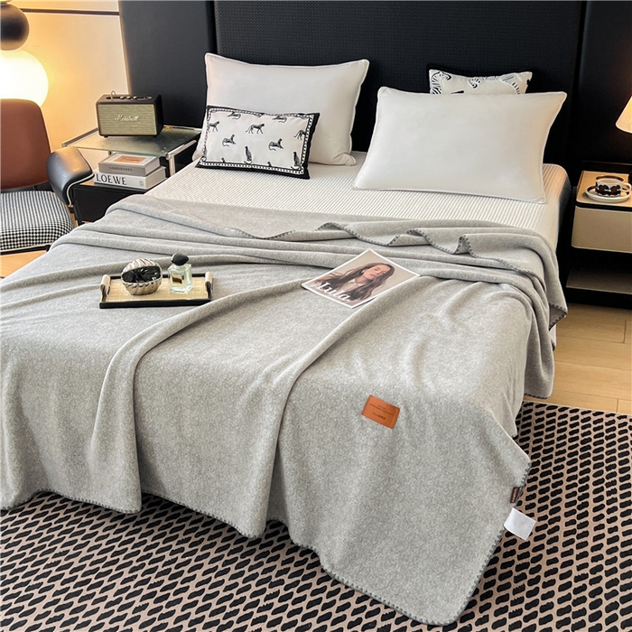 91家纺网 家纺一手货源 找家纺 琪格格纺织 2025新款高端航空水貂绒毛毯双面绒盖毯办公室家用午睡沙发毯空调毯子 石墨-浅灰