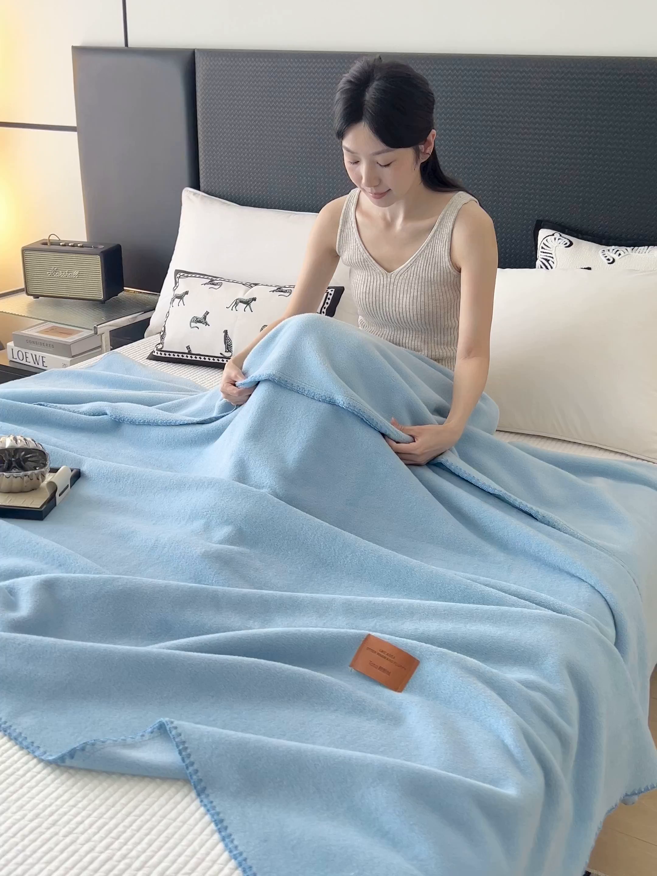 91家纺网 家纺一手货源 找家纺 琪格格纺织 2025新款高端航空水貂绒毛毯双面绒盖毯办公室家用午睡沙发毯空调毯子 海盐-蓝