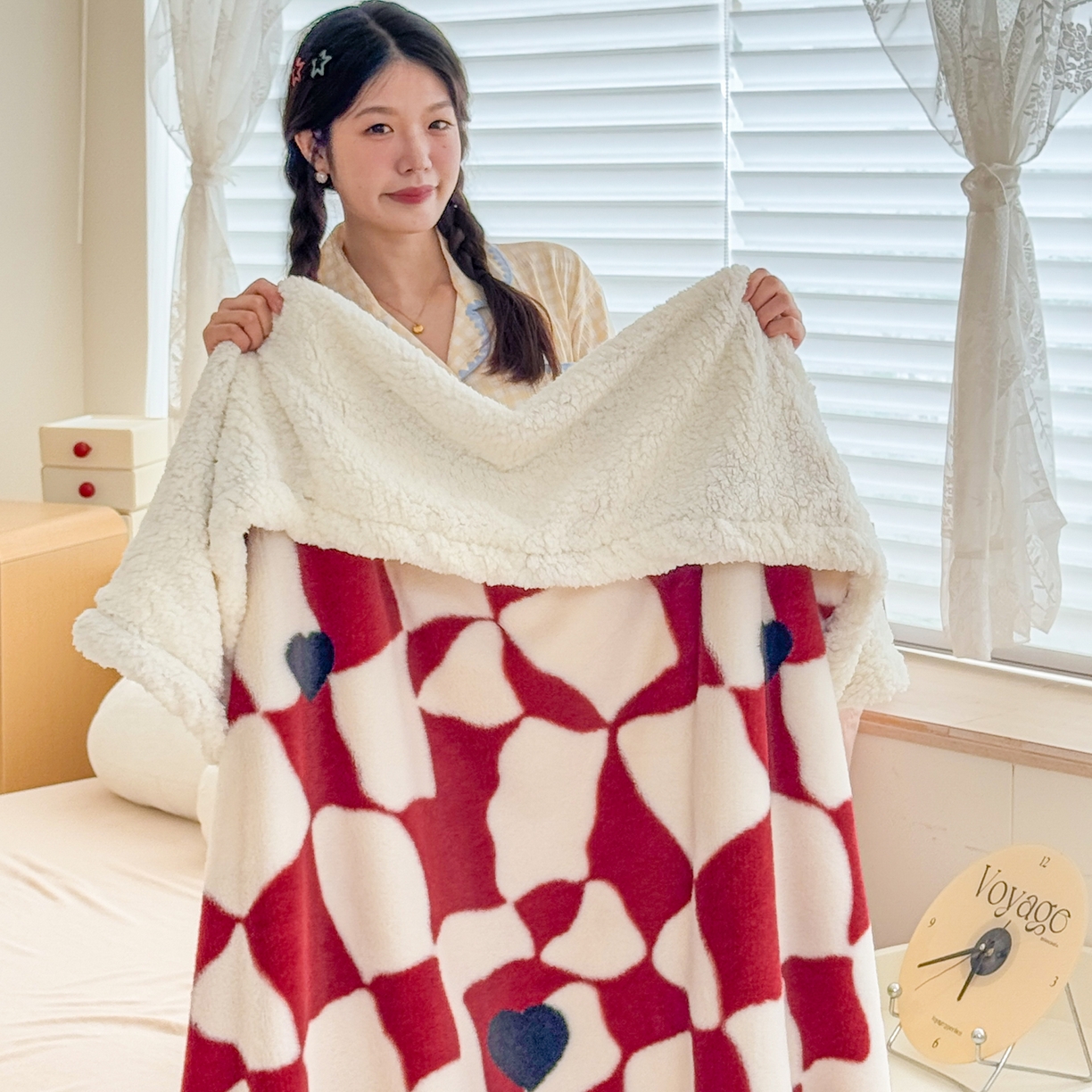 91家纺网 家纺一手货源 找家纺 KA家纺 2025新款兔毛绒毛毯 印花牛奶绒盖毯 多功能被套毯 兔绒毯 几何世界