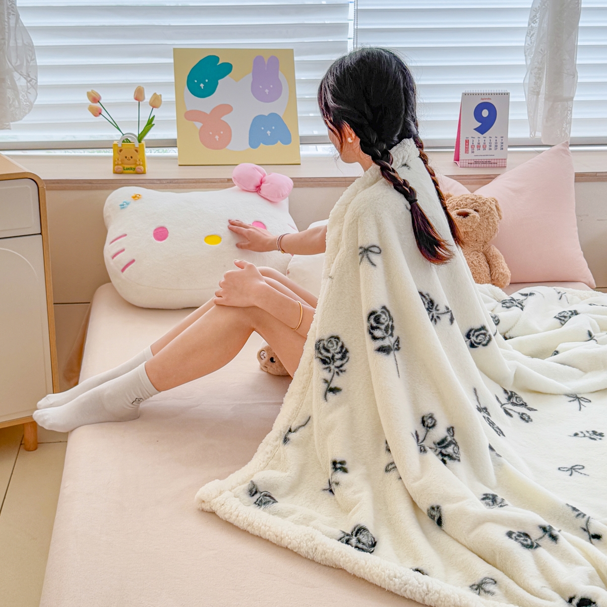 91家纺网 家纺一手货源 找家纺 KA家纺 2025新款兔毛绒毛毯 印花牛奶绒盖毯 多功能被套毯 兔绒毯 玫瑰物语