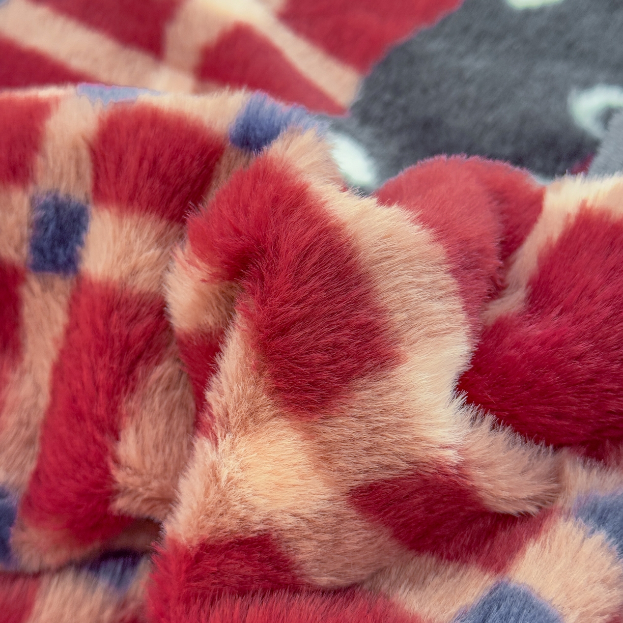 91家纺网 家纺一手货源 找家纺 （总）KA家纺 2025新款兔毛绒毛毯 印花牛奶绒盖毯 多功能被套毯