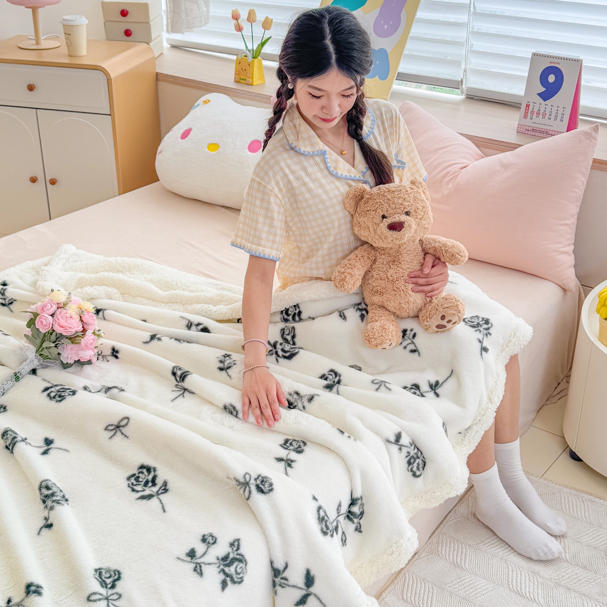 91家纺网 家纺一手货源 找家纺 KA家纺 2025新款兔毛绒毛毯 印花牛奶绒盖毯 多功能被套毯 兔绒毯 玫瑰物语