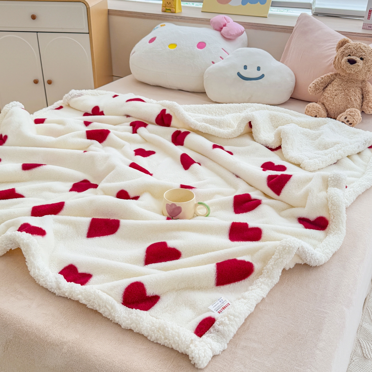 91家纺网 家纺一手货源 找家纺 KA家纺 2025新款兔毛绒毛毯 印花牛奶绒盖毯 多功能被套毯 兔绒毯 心心相印