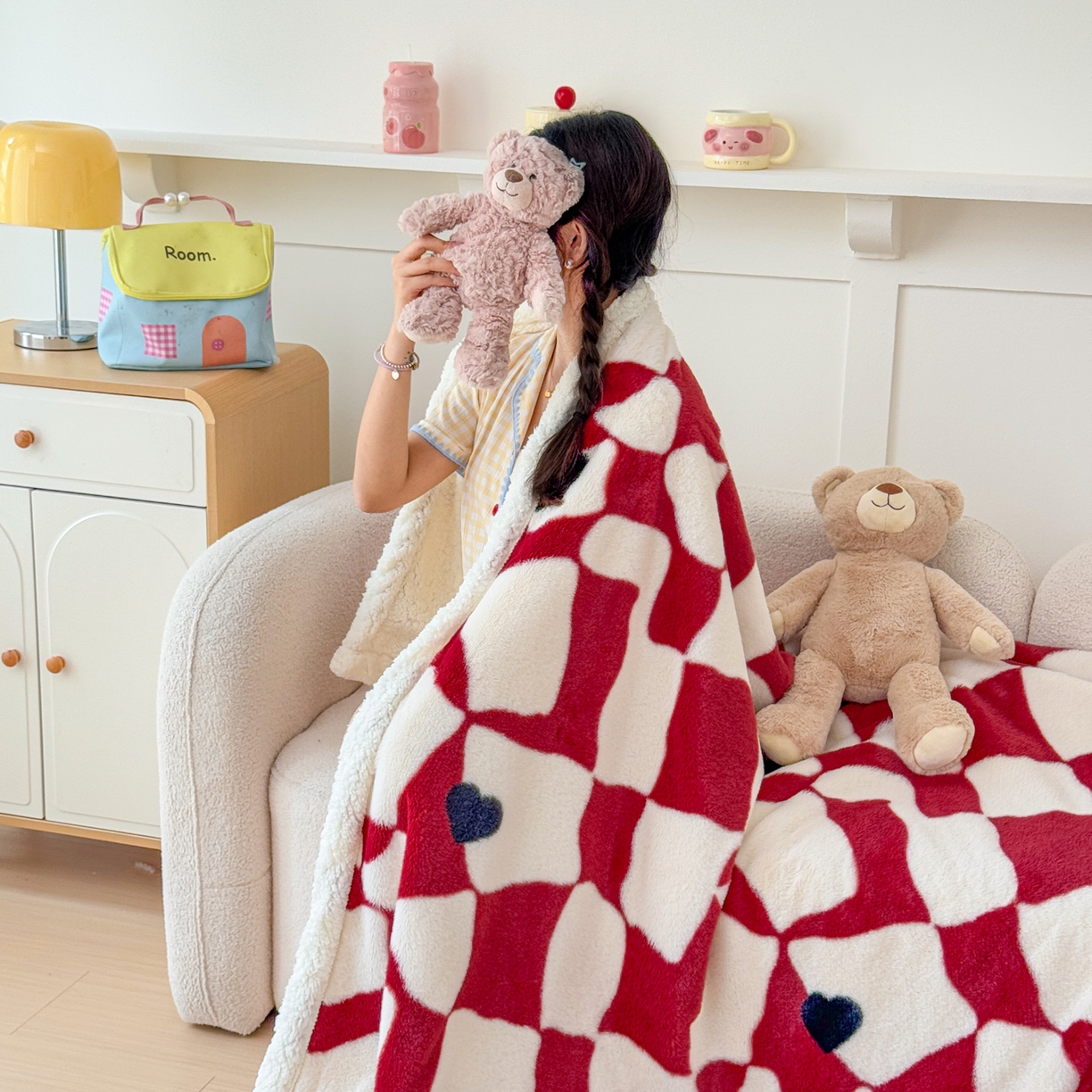 91家纺网 家纺一手货源 找家纺 KA家纺 2025新款兔毛绒毛毯 印花牛奶绒盖毯 多功能被套毯 兔绒毯 几何世界