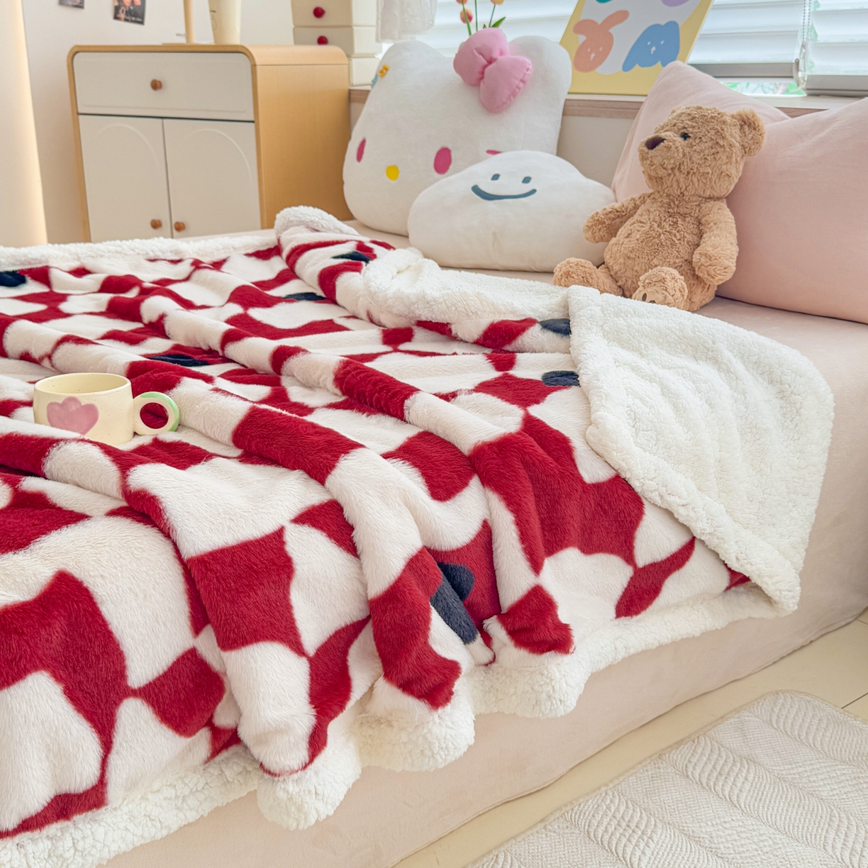 91家纺网 家纺一手货源 找家纺 KA家纺 2025新款兔毛绒毛毯 印花牛奶绒盖毯 多功能被套毯 兔绒毯 几何世界