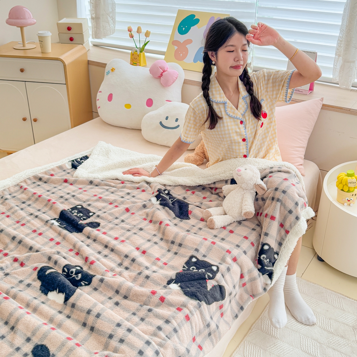 91家纺网 家纺一手货源 找家纺 KA家纺 2025新款兔毛绒毛毯 印花牛奶绒盖毯 多功能被套毯 兔绒毯 花小猫咖