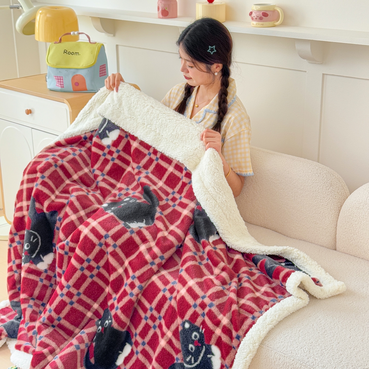 KA家纺 2025新款兔毛绒毛毯 印花牛奶绒盖毯 多功能被套毯 兔绒毯 花小猫红