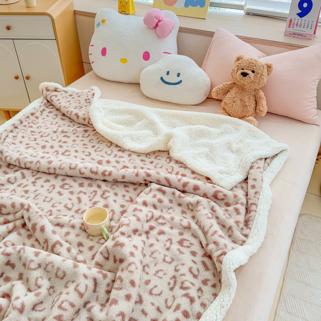91家纺网 家纺一手货源 找家纺 KA家纺 2025新款兔毛绒毛毯 印花牛奶绒盖毯 多功能被套毯 兔绒毯 豹纹咖