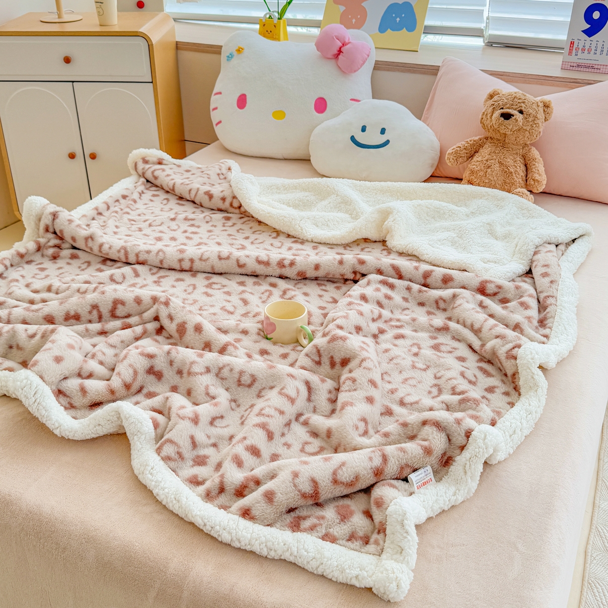 91家纺网 家纺一手货源 找家纺 KA家纺 2025新款兔毛绒毛毯 印花牛奶绒盖毯 多功能被套毯 兔绒毯 豹纹咖