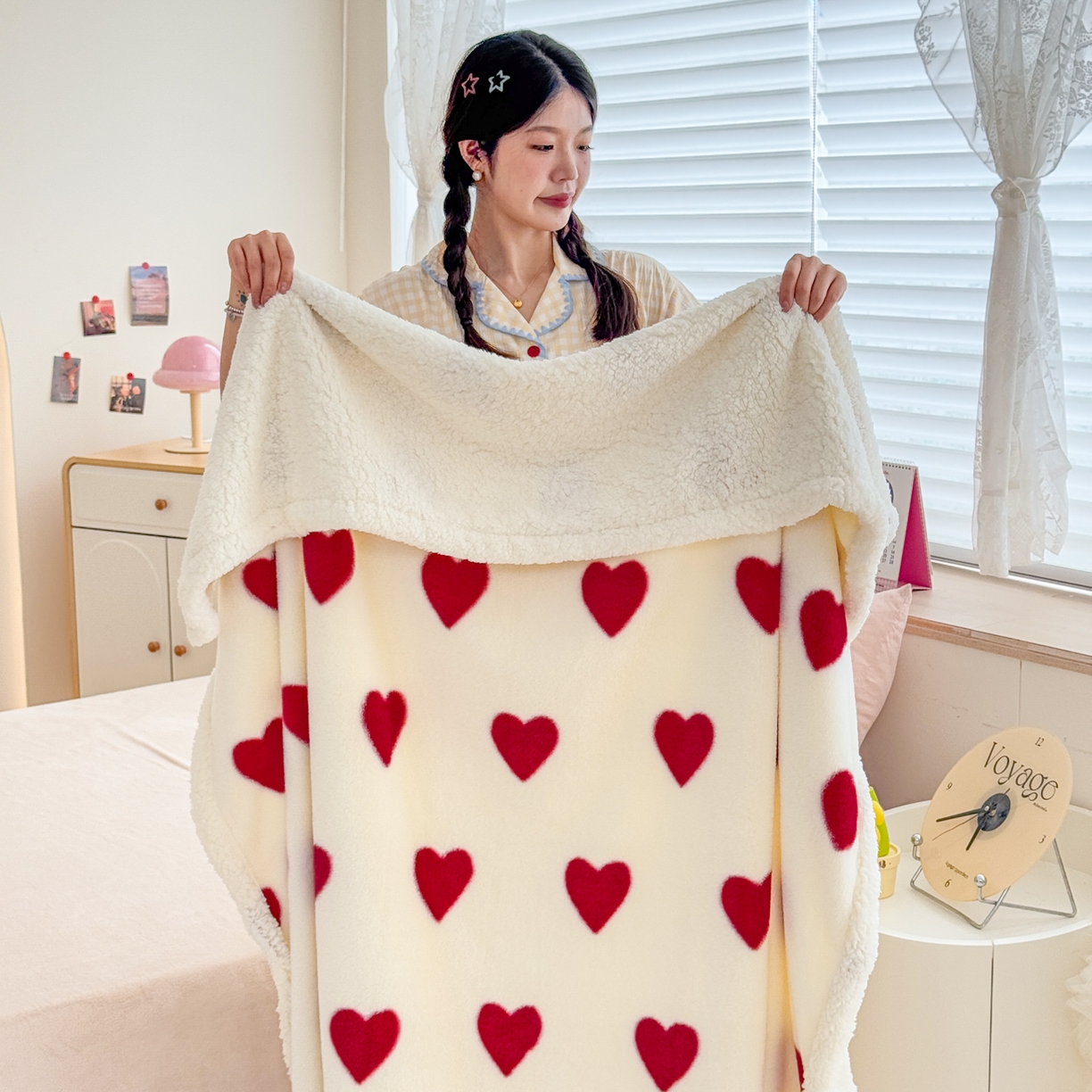 91家纺网 家纺一手货源 找家纺 KA家纺 2025新款兔毛绒毛毯 印花牛奶绒盖毯 多功能被套毯 兔绒毯 心心相印