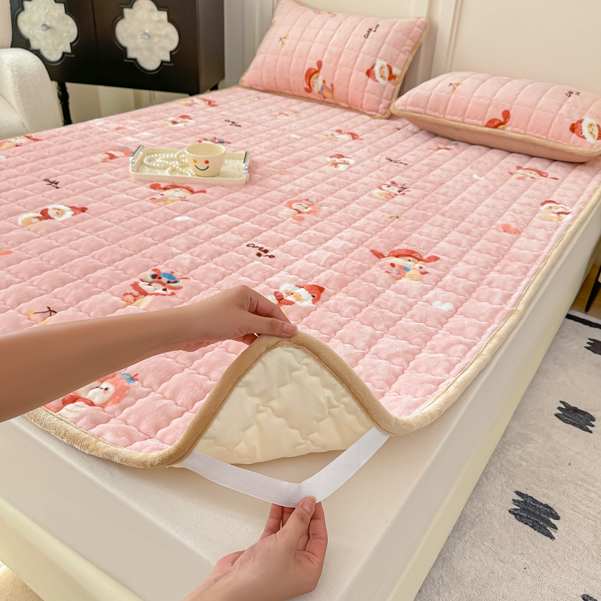 91家纺网 家纺一手货源 找家纺 首选家纺 2025新款牛奶绒床褥床垫系列 动物园