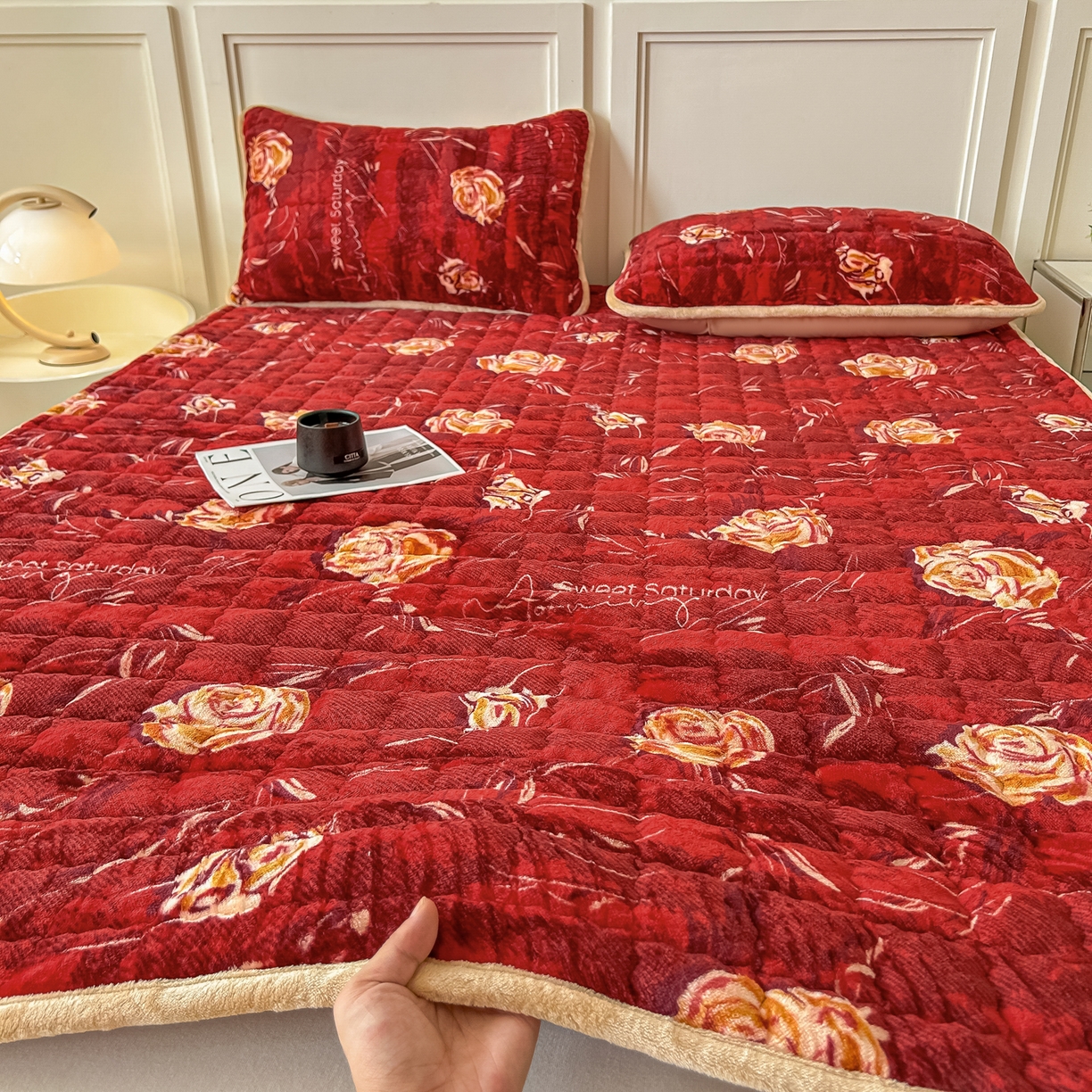 91家纺网 家纺一手货源 找家纺 首选家纺 2025新款牛奶绒床褥床垫系列 朵缘