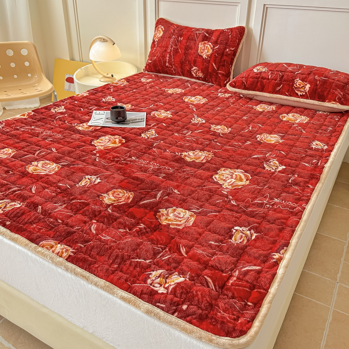 91家纺网 家纺一手货源 找家纺 首选家纺 2025新款牛奶绒床褥床垫系列 朵缘