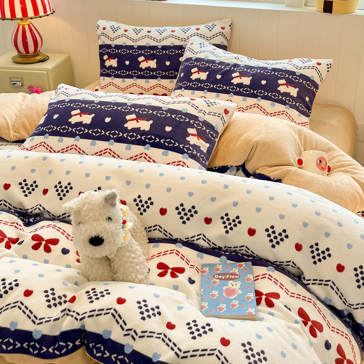 91家纺网 家纺一手货源 找家纺 （总）佳汐蓝家纺 2025新款190克高克重牛奶绒印花四件套