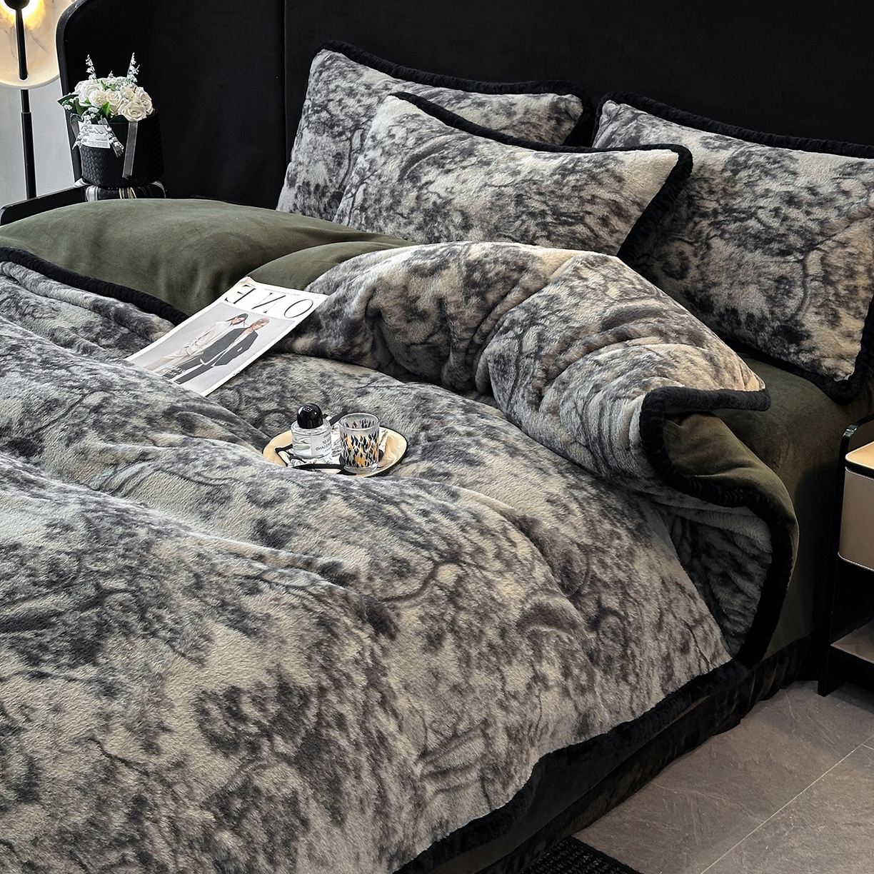 91家纺网 家纺一手货源 找家纺 民新家纺 2025新款兔毛绒包边款四件套 林影