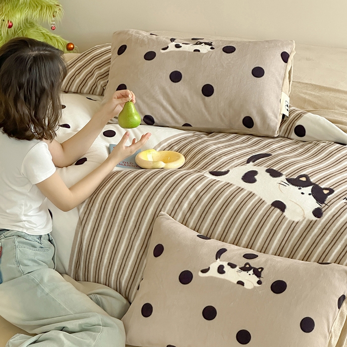 91家纺网 家纺一手货源 找家纺 （总）桃子家居 2025新品A类ins博主大版卡通数码印花加厚牛奶绒系列四件套