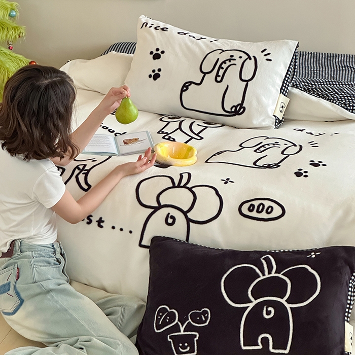 91家纺网 家纺一手货源 找家纺 （总）桃子家居 2025新品A类ins博主大版卡通数码印花加厚牛奶绒系列四件套