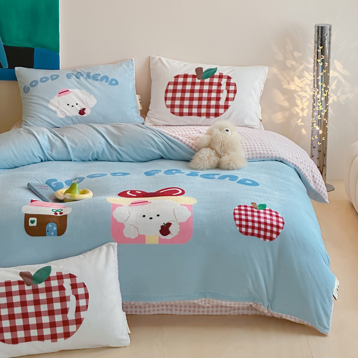 91家纺网 家纺一手货源 找家纺 桃子家居 2025新品A类ins博主大版卡通数码印花加厚牛奶绒系列四件套 绒大版-奶油甜心