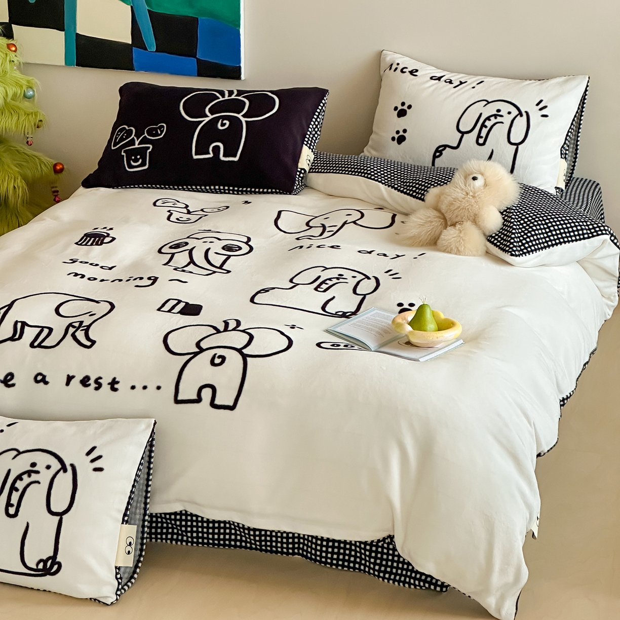 91家纺网 家纺一手货源 找家纺 桃子家居 2025新品A类ins博主大版卡通数码印花加厚牛奶绒系列四件套 绒大版-涂鸦象