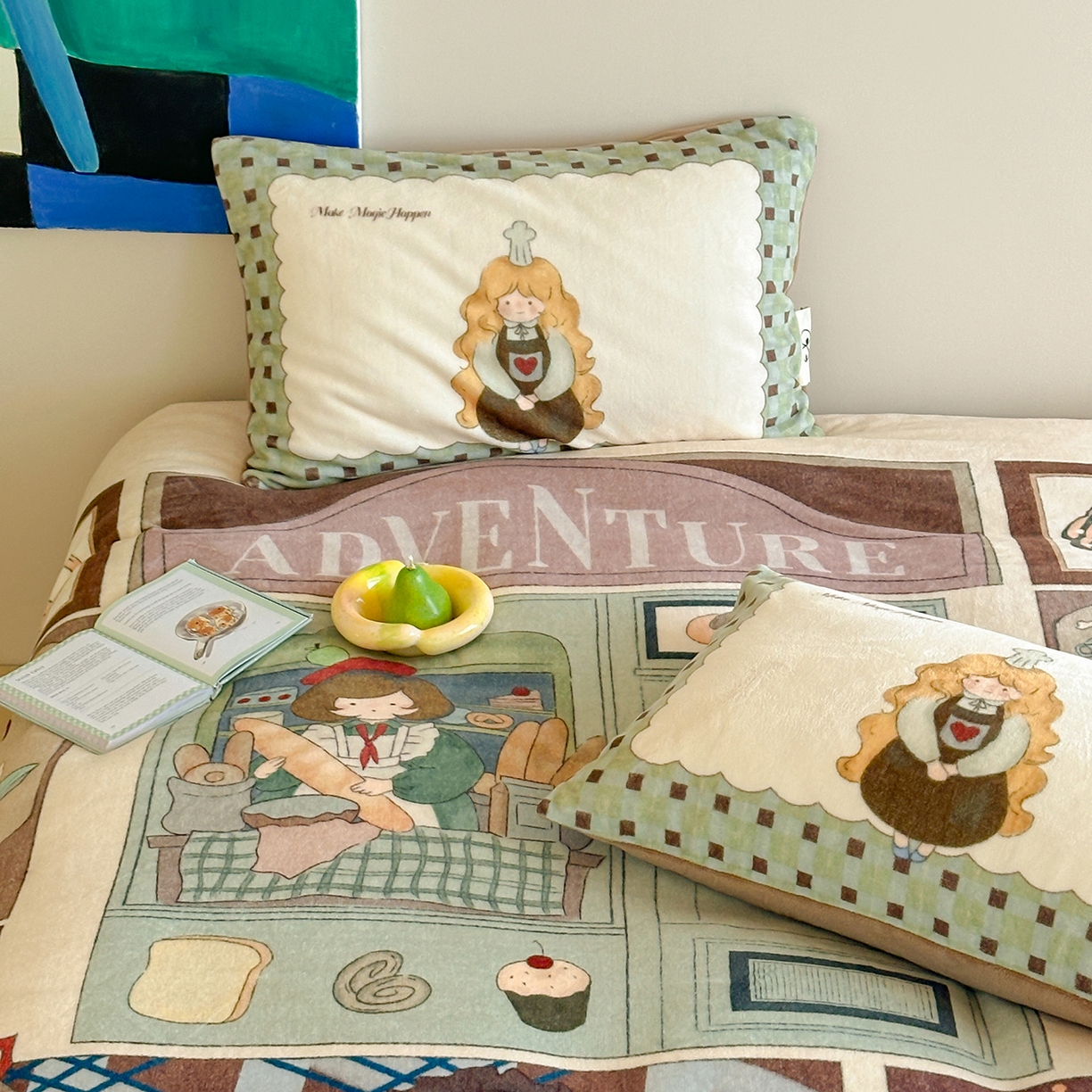 91家纺网 家纺一手货源 找家纺 桃子家居 2025新品A类ins博主大版卡通数码印花加厚牛奶绒系列四件套 绒大版-辛德女孩