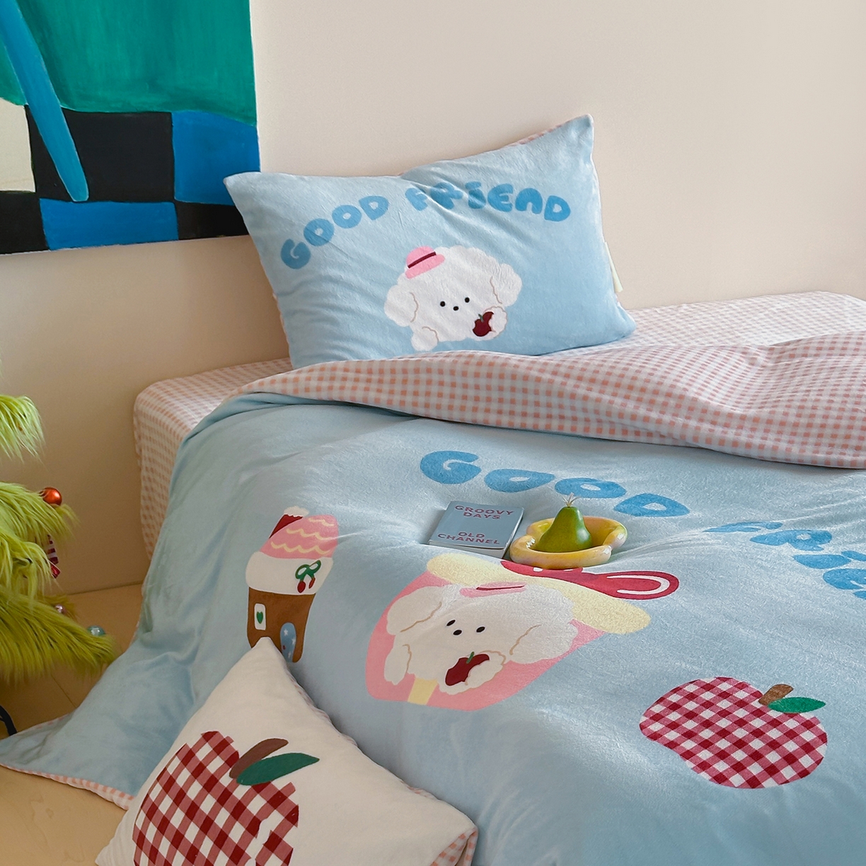 91家纺网 家纺一手货源 找家纺 桃子家居 2025新品A类ins博主大版卡通数码印花加厚牛奶绒系列四件套 绒大版-奶油甜心