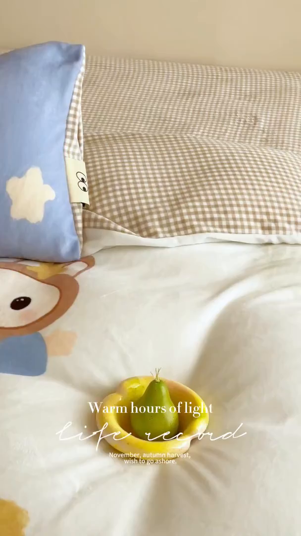 91家纺网 家纺一手货源 找家纺 桃子家居 2025新品A类ins博主大版卡通数码印花加厚牛奶绒系列四件套 绒大版-幸运星