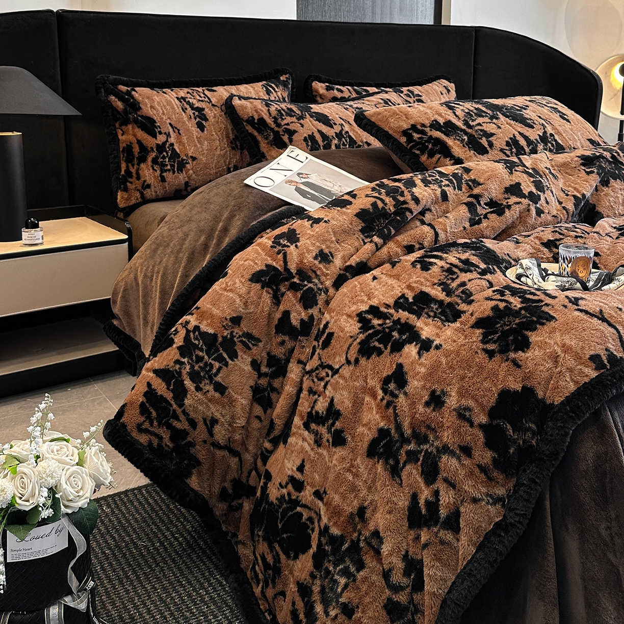 91家纺网 家纺一手货源 找家纺 民新家纺 2025新款兔毛绒包边款四件套 秋庭蜜语