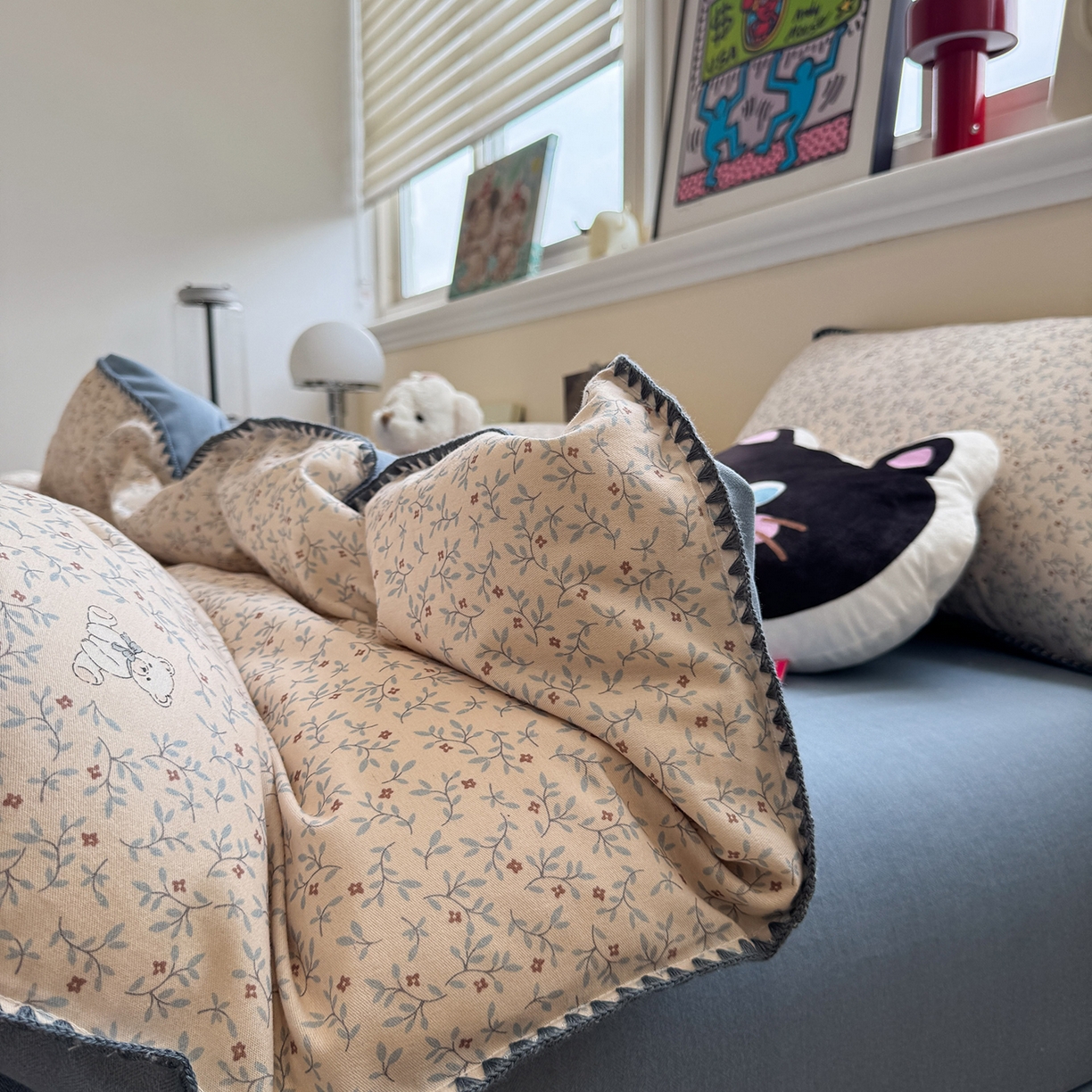 91家纺网 家纺一手货源 找家纺 慕尚家纺 2025新款磨毛三角针套件四件套 磨毛三角针-花朵熊