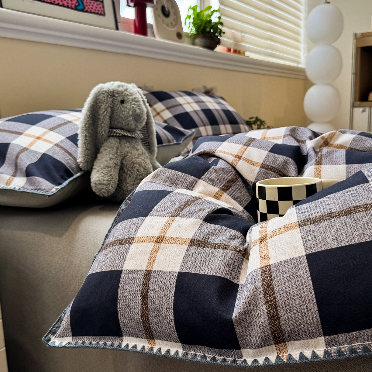 91家纺网 家纺一手货源 找家纺 慕尚家纺 2025新款磨毛三角针套件四件套 磨毛三角针-英式黑灰格