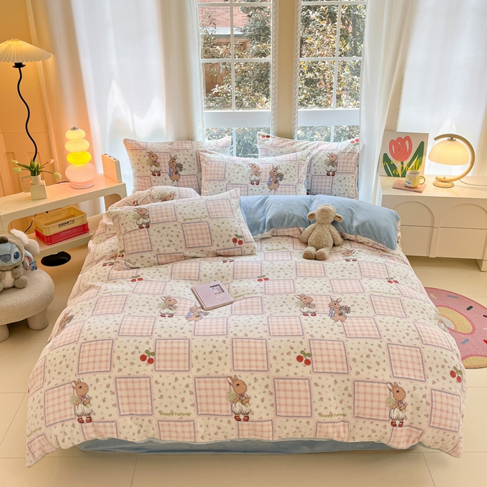 91家纺网 家纺一手货源 找家纺 （总）佳汐蓝家纺 2025新款190克高克重牛奶绒印花四件套