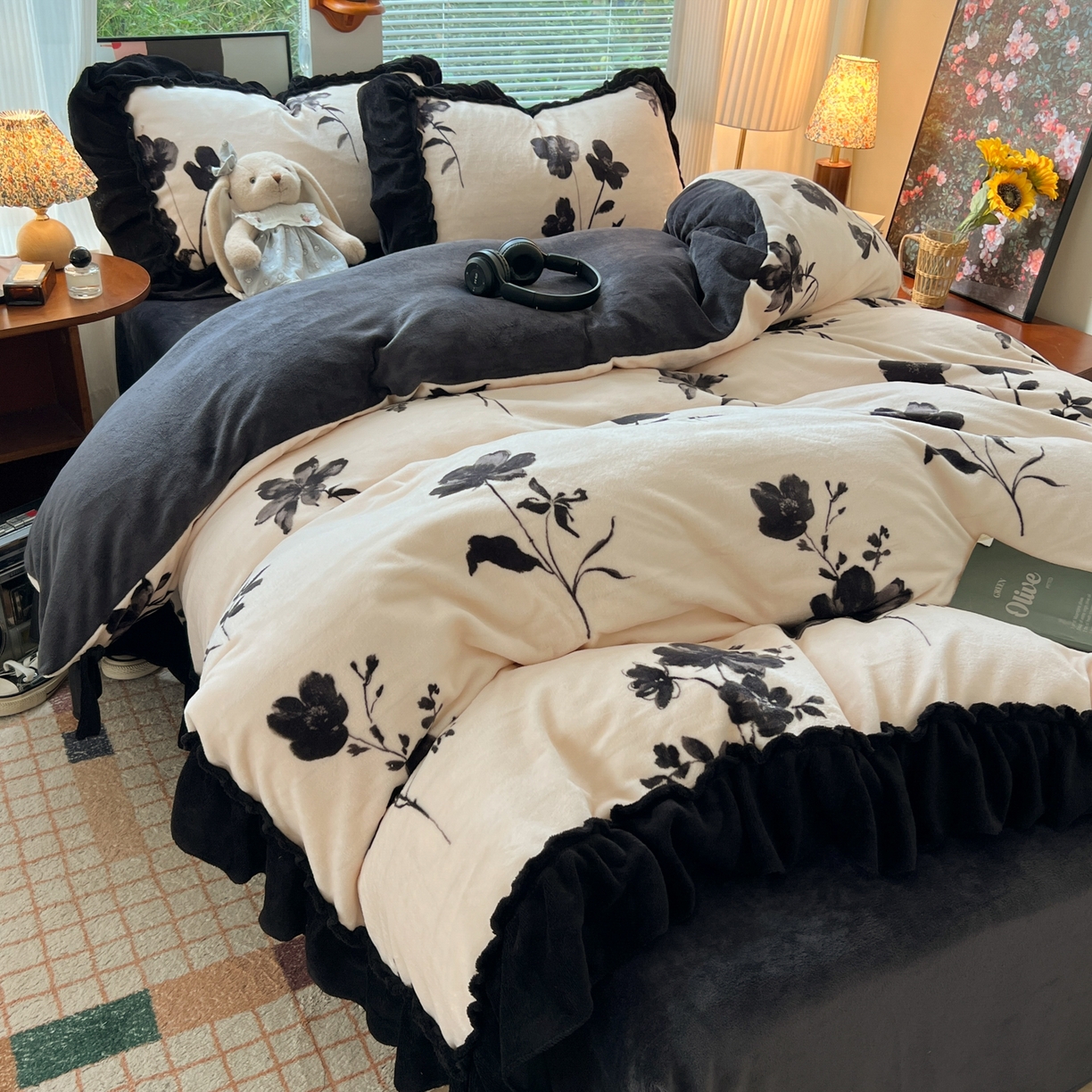 91家纺网 家纺一手货源 找家纺 韩都家居 2025新款法式花边印花牛奶绒四件套 加州风情