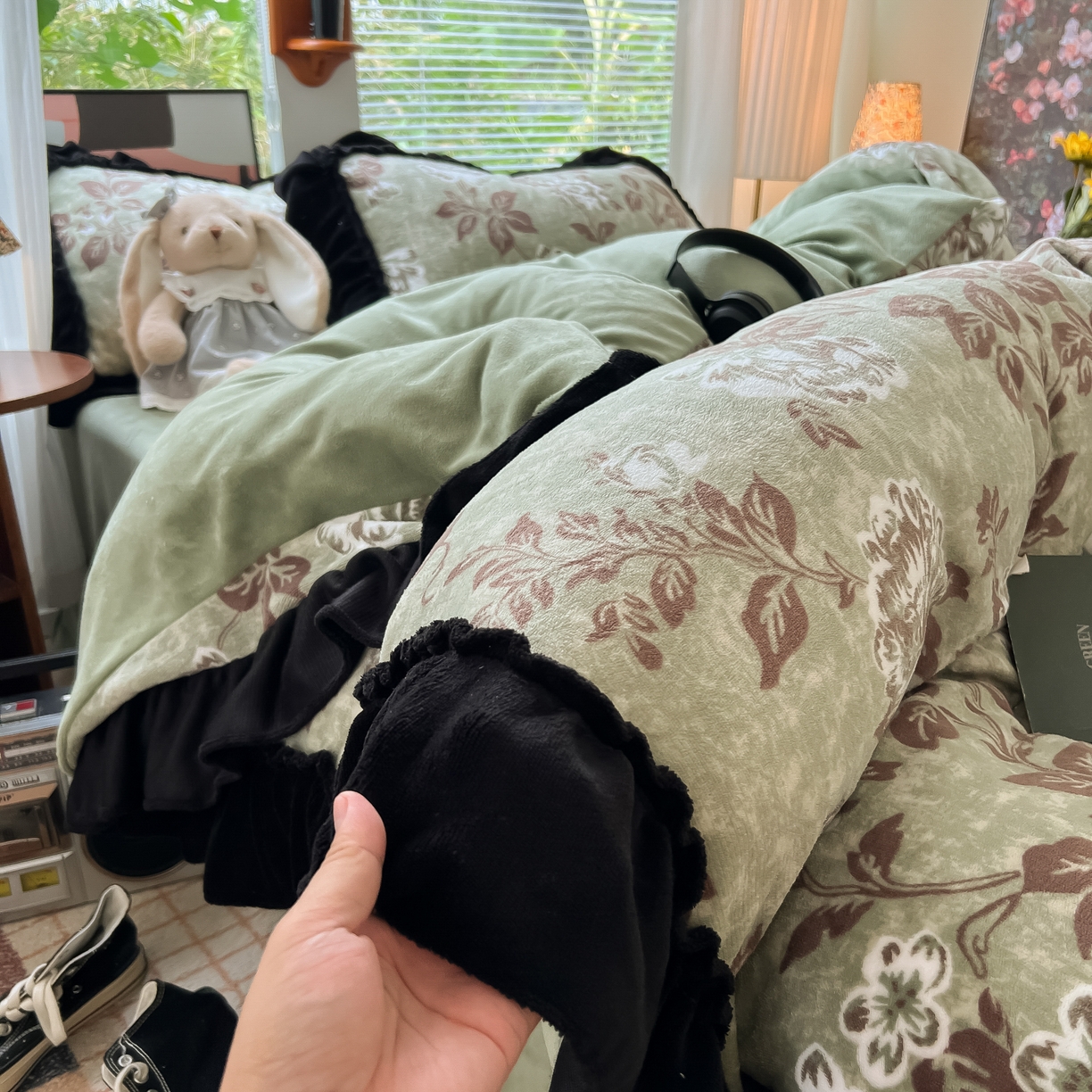 91家纺网 家纺一手货源 找家纺 韩都家居 2025新款法式花边印花牛奶绒四件套 忘忧